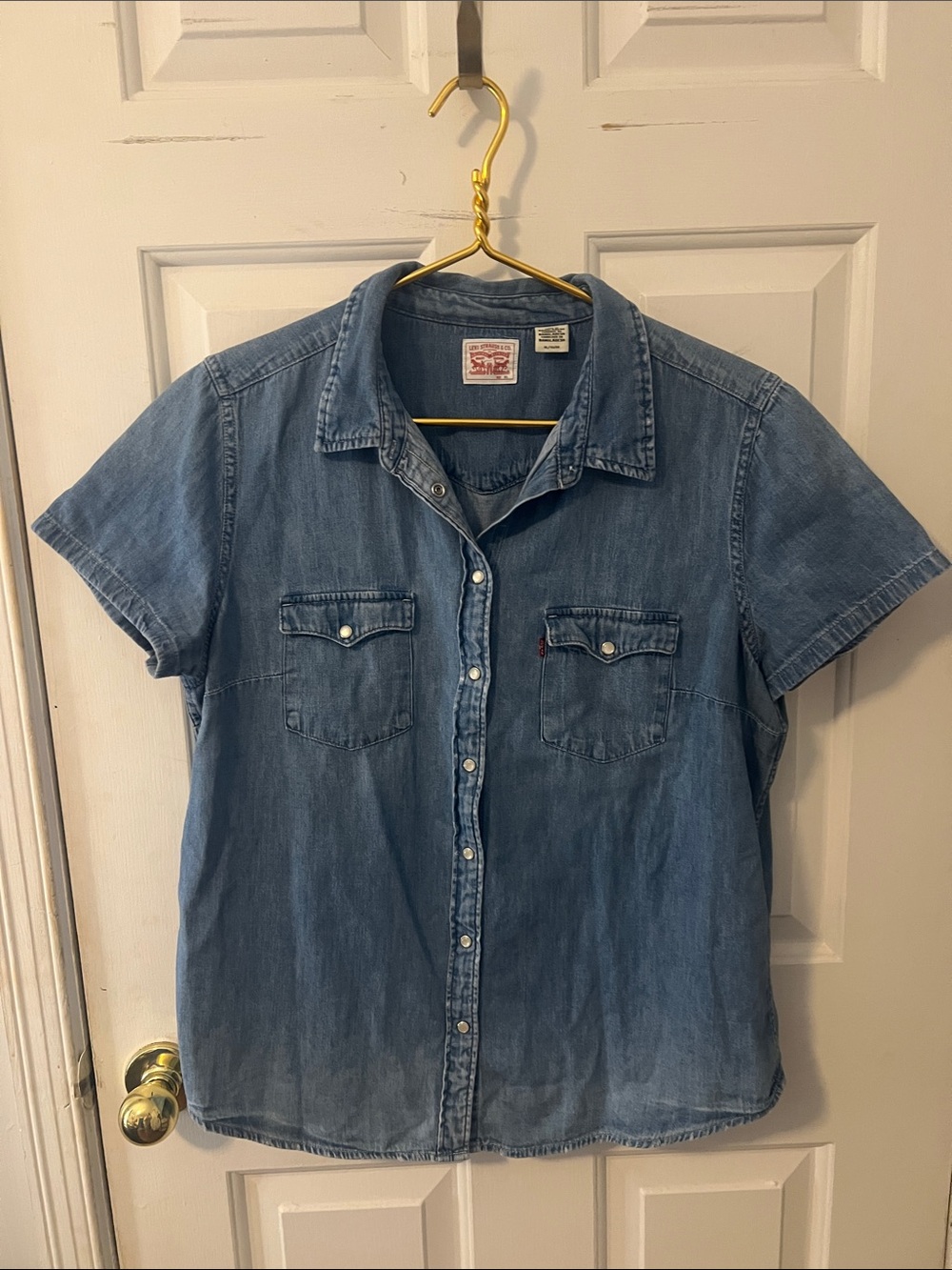 Levi's Washed Blue Denim Short-Sleeve Button-Up Shirt